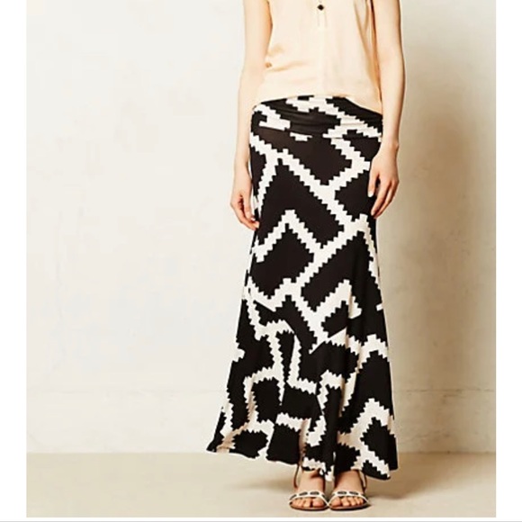 Maeve Dresses & Skirts - Black and ivory patterned dress